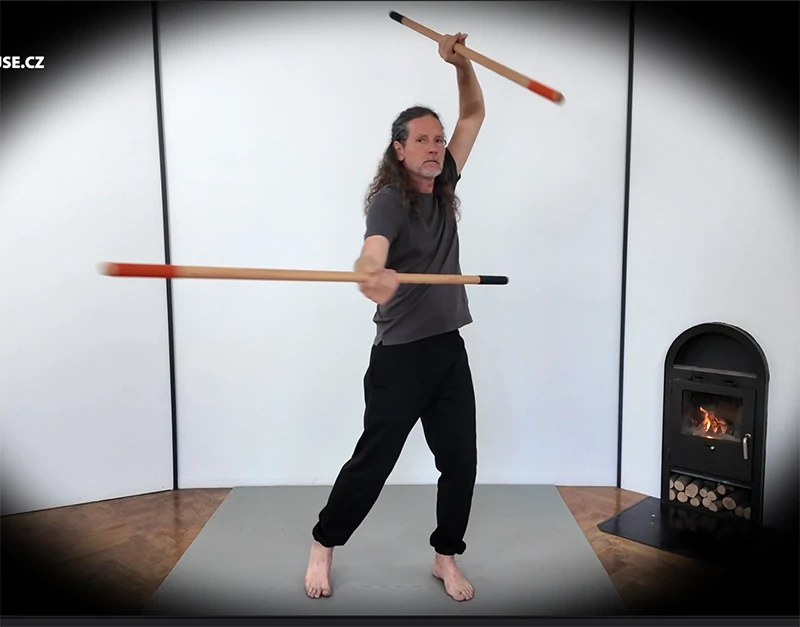 Bukové hole průměr 28 mm, délka 132 cm - 2ks + přepravní vak + sada na údržbu holí